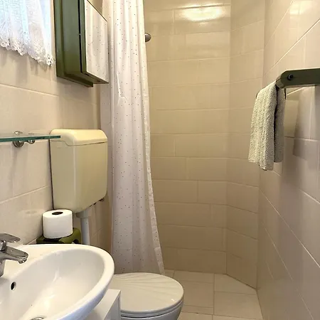 Aurora Borik Apartman Zára